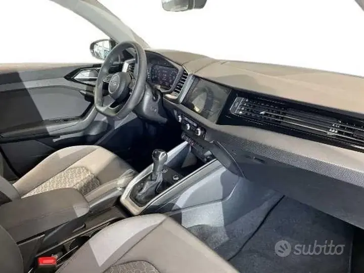 Audi A1 2025 photo 3