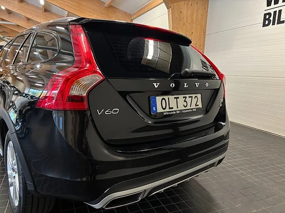 Volvo V60 Cross Country 2016 photo 3