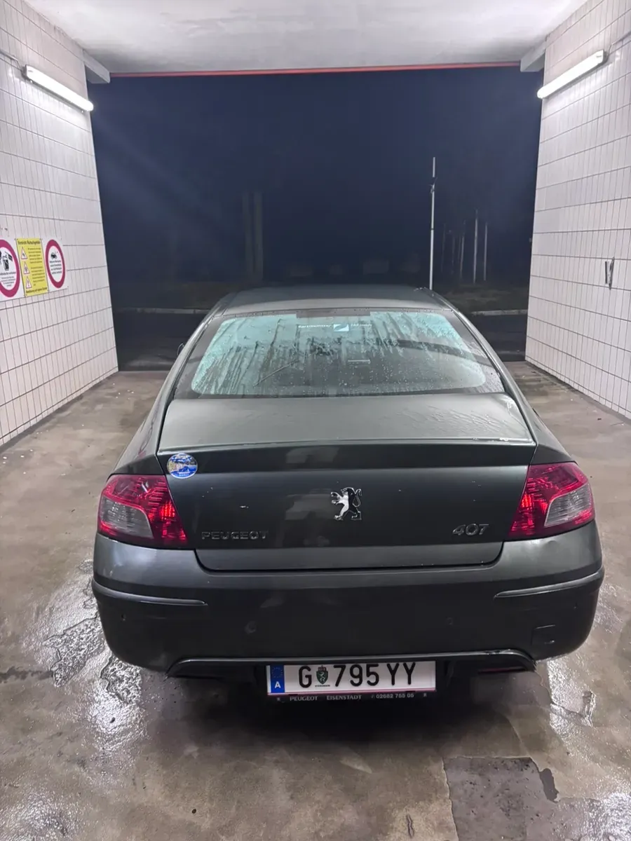 Peugeot 407 2008 photo 2
