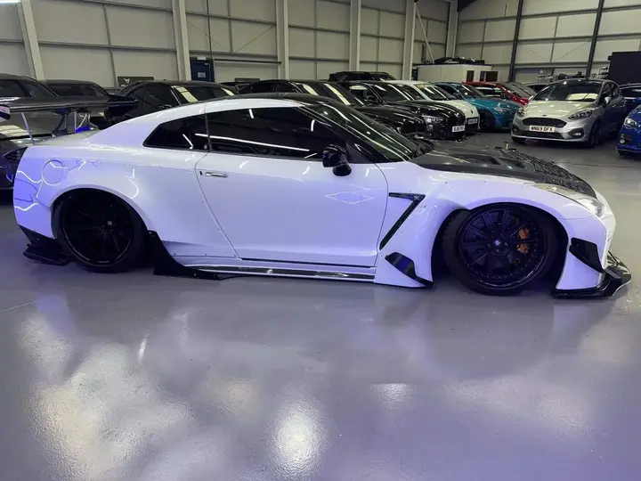 Nissan Gt-R 2012 photo 4