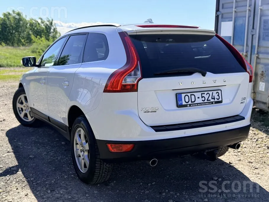 Volvo Xc60 2011 photo 2