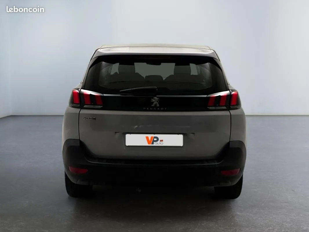 Peugeot 5008 2019 photo 3