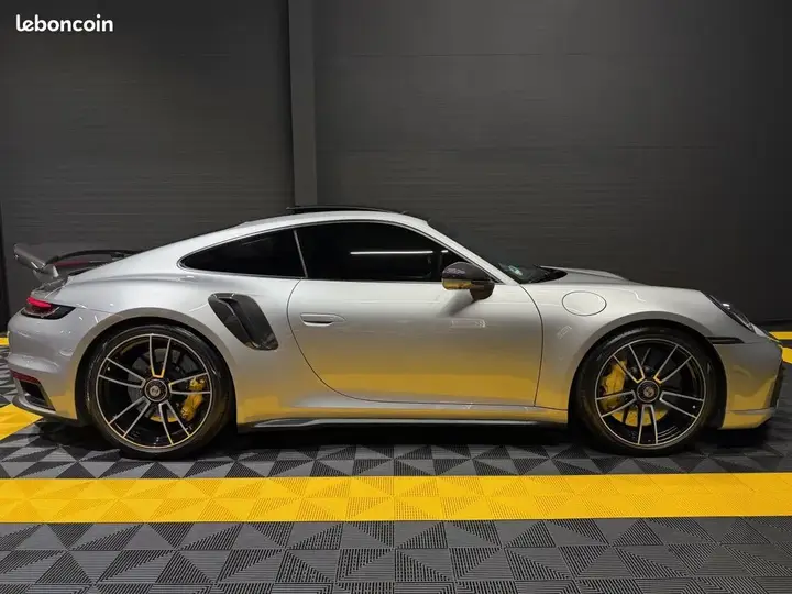 Porsche 911 2023 photo 5
