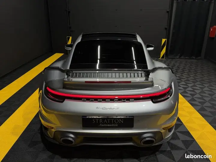 Porsche 911 2023 photo 4