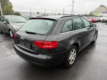 Audi A4 2011 photo 3