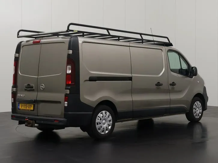 Opel Vivaro 2019 photo 2