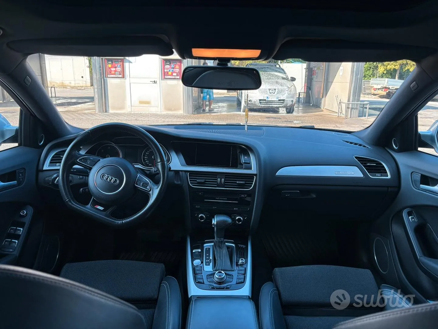 Audi A4 2013 photo 3