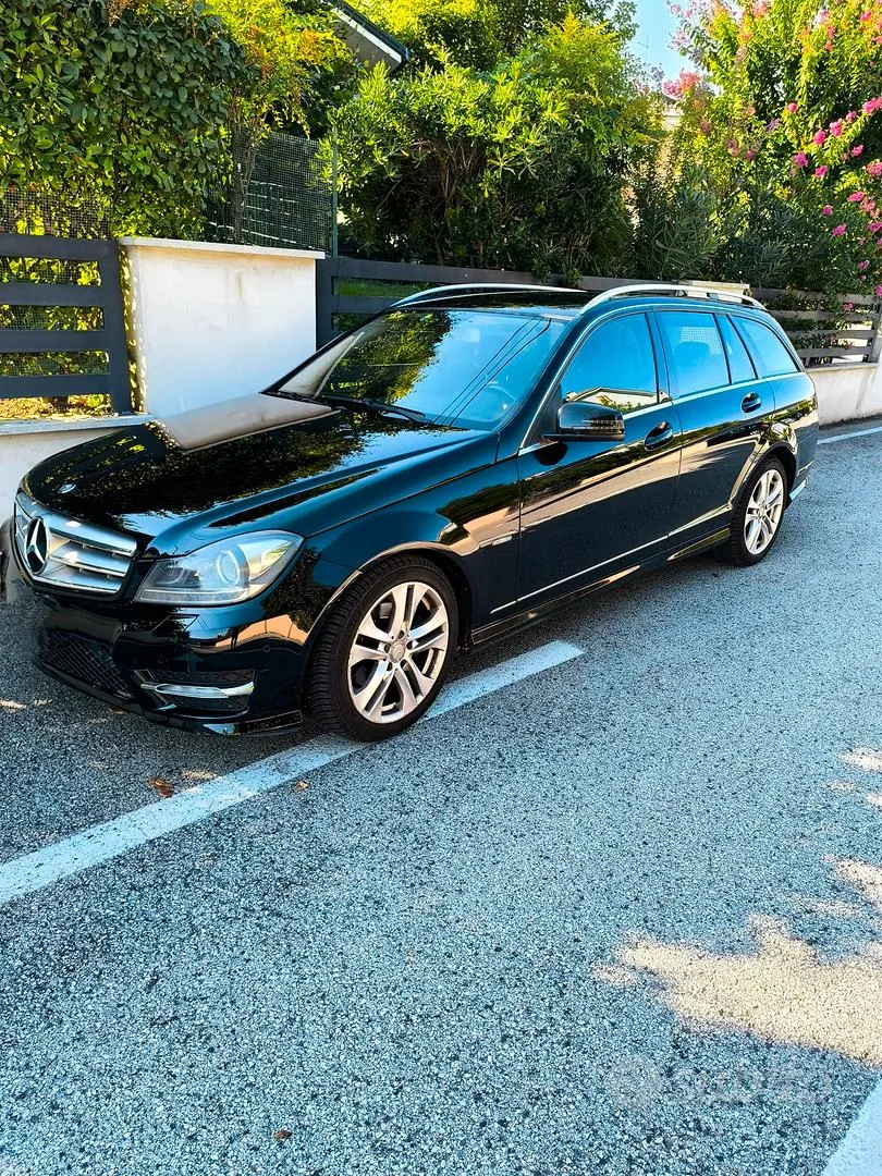 Mercedes-Benz C 2012 photo 4