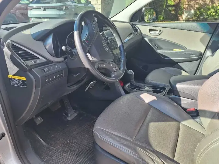 Hyundai Santa Fe 2016 photo 3