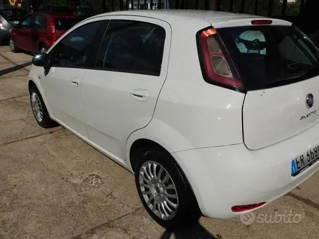 Fiat Punto 2013 photo 5