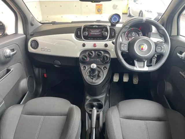 Abarth 595 2017 photo 2