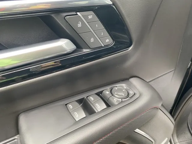 Chevrolet Tahoe 2025 photo 5