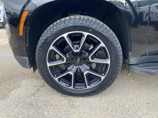 Chevrolet Tahoe 2025 photo 3