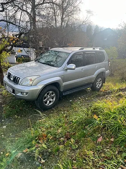 Toyota Land Cruiser 2004 photo 2