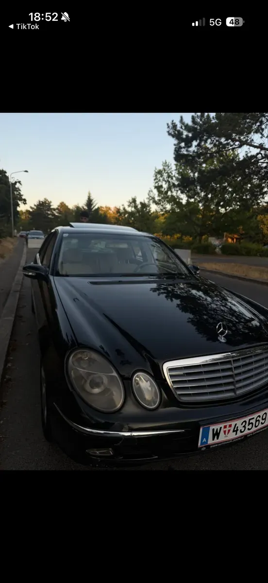 Mercedes-Benz E-Class 2003 photo 3