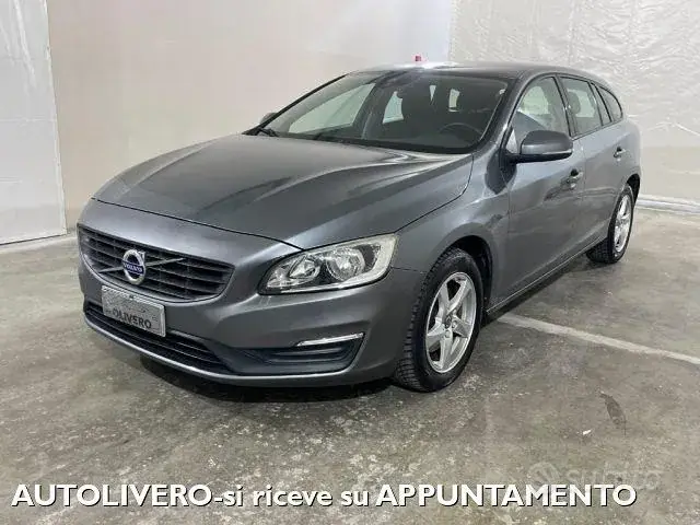 Volvo V60 2017 photo 2
