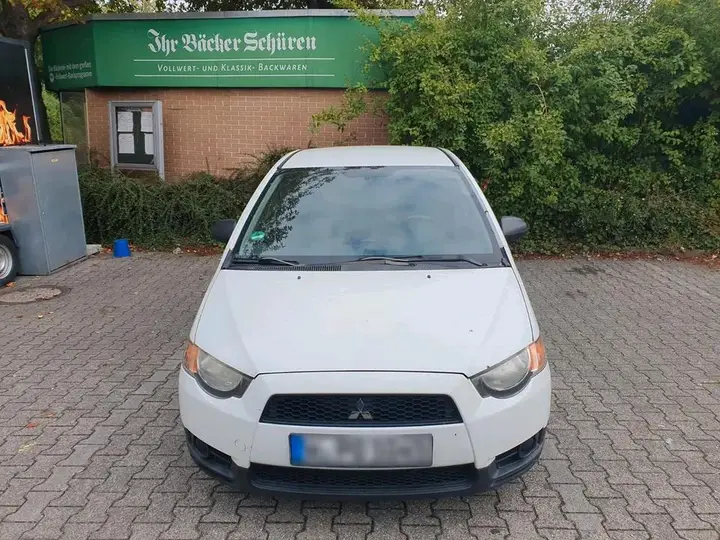 Mitsubishi Colt