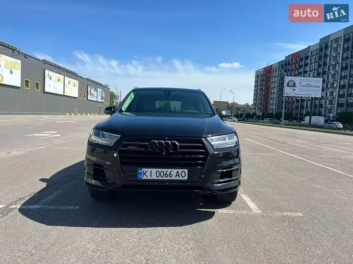 Audi Q7 2019 photo 2