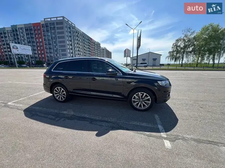Audi Q7 2019 photo 4