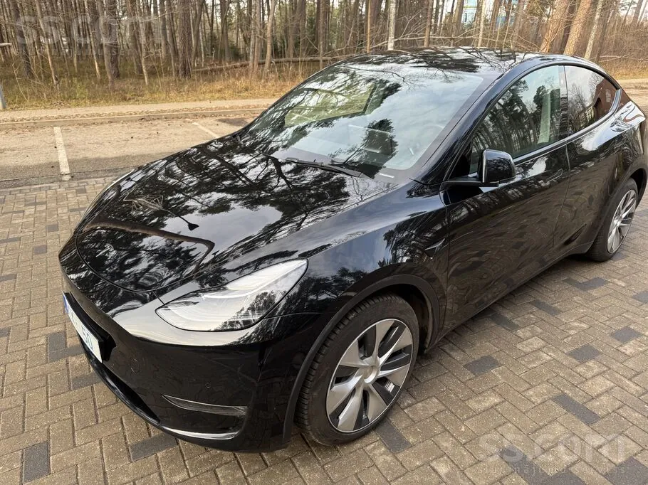 Tesla Model Y 2021 photo 2