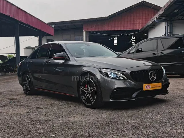 Mercedes-Benz C-Class