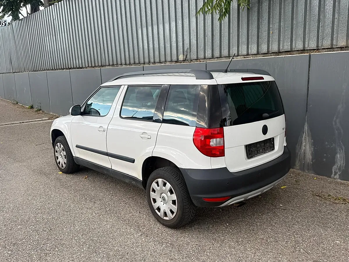 Skoda Yeti 2012 photo 3