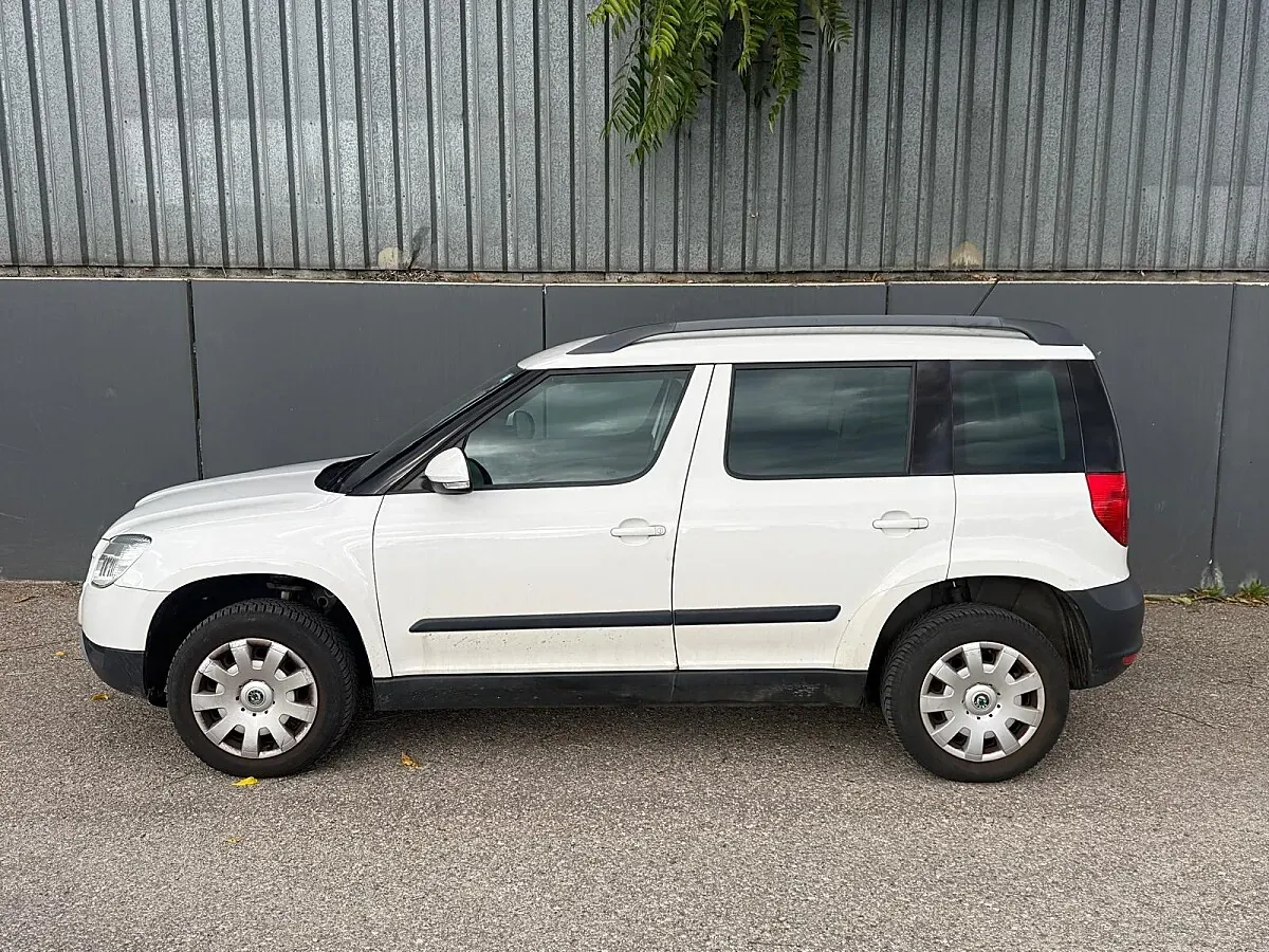 Skoda Yeti 2012 photo 2