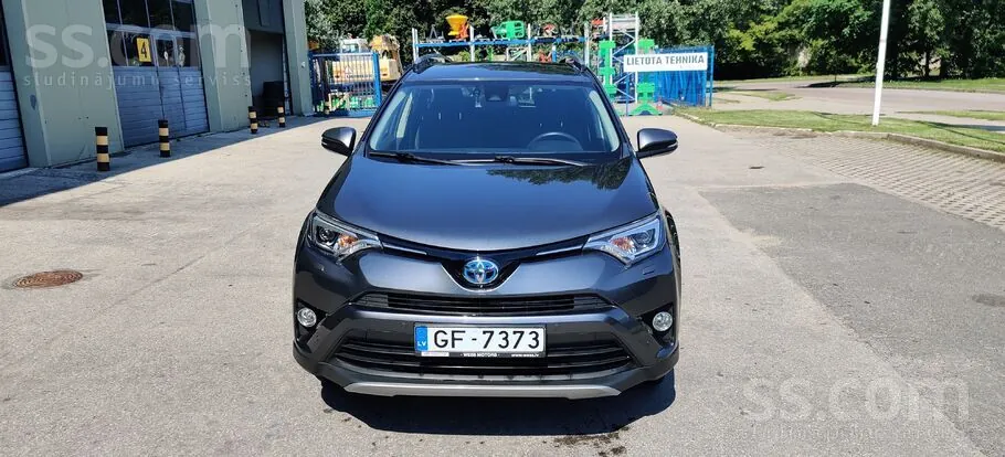Toyota Rav4 2018 photo 2