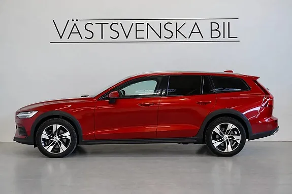 Volvo V60 Cross Country 2022 photo 2