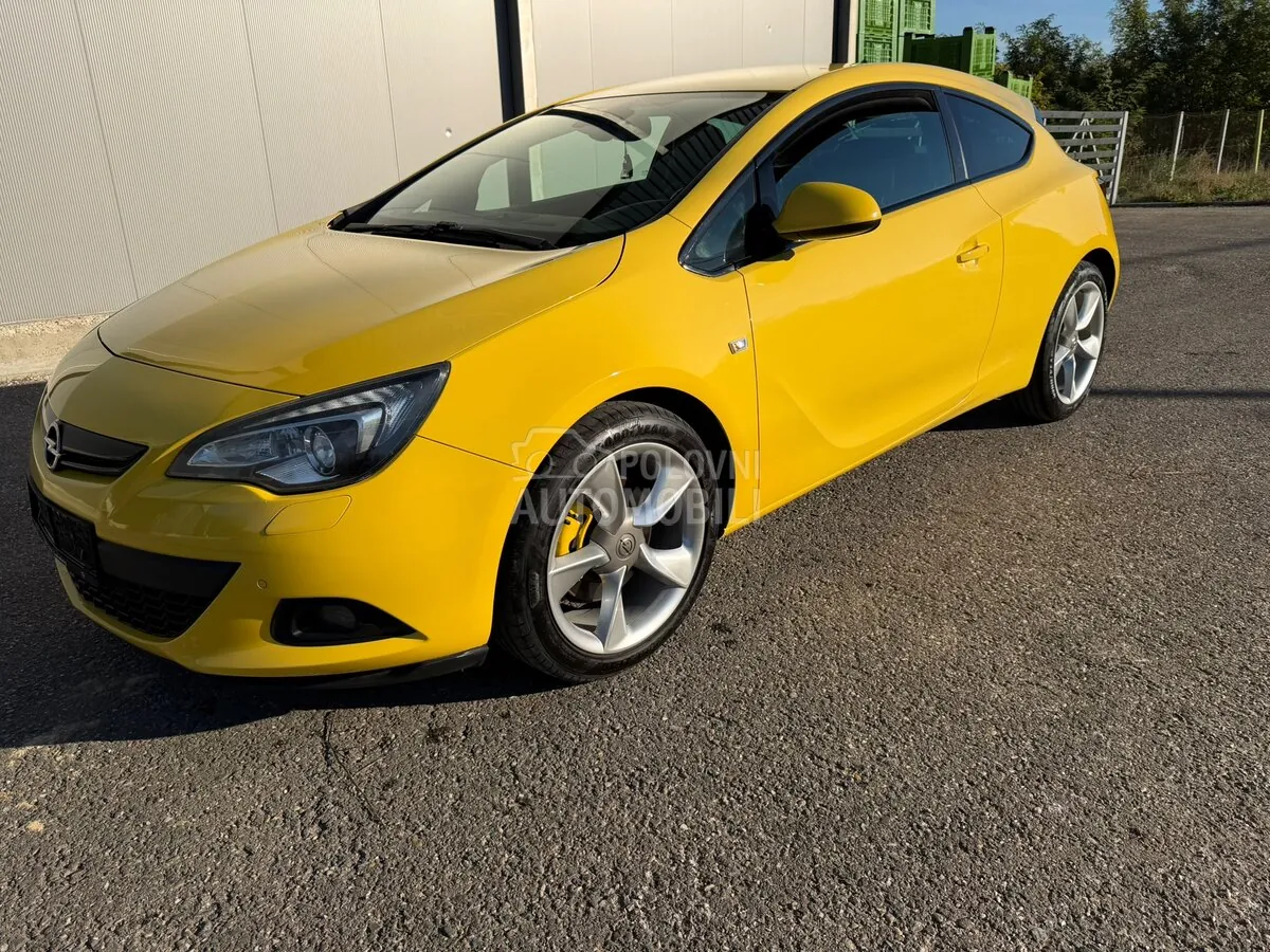 Opel Astra J 2012 photo 3
