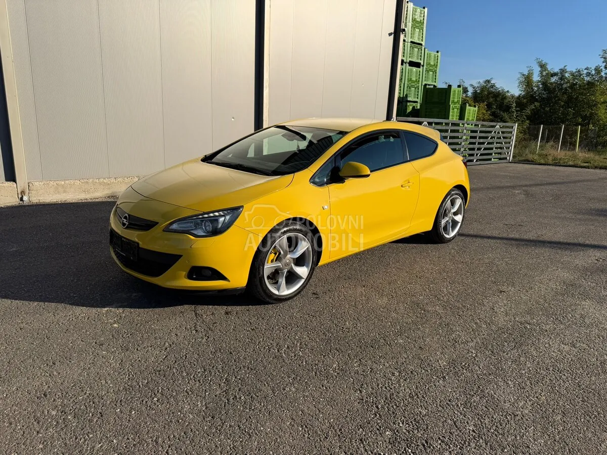 Opel Astra J 2012 photo 4