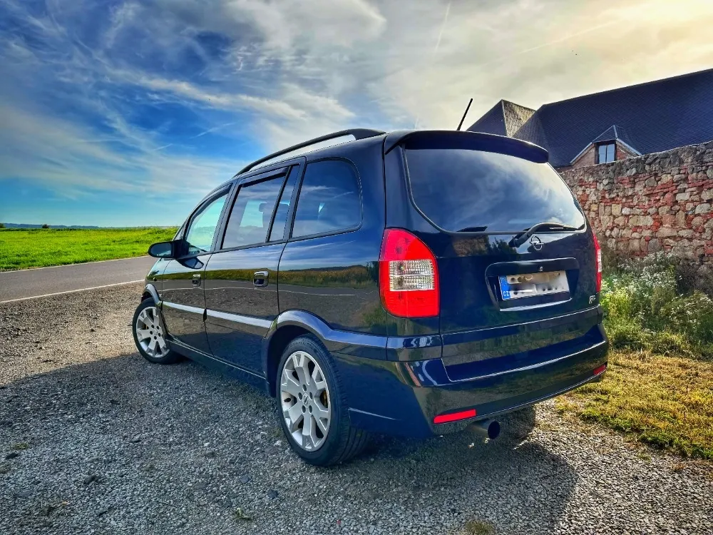 Opel Zafira 2002 photo 3