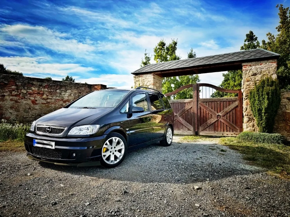 Opel Zafira 2002 photo 2