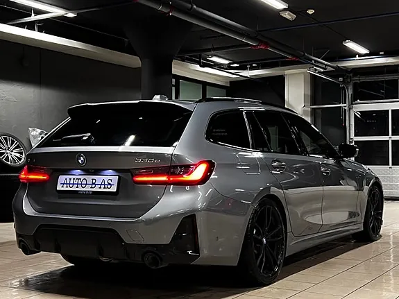 BMW 330E 2023 photo 5