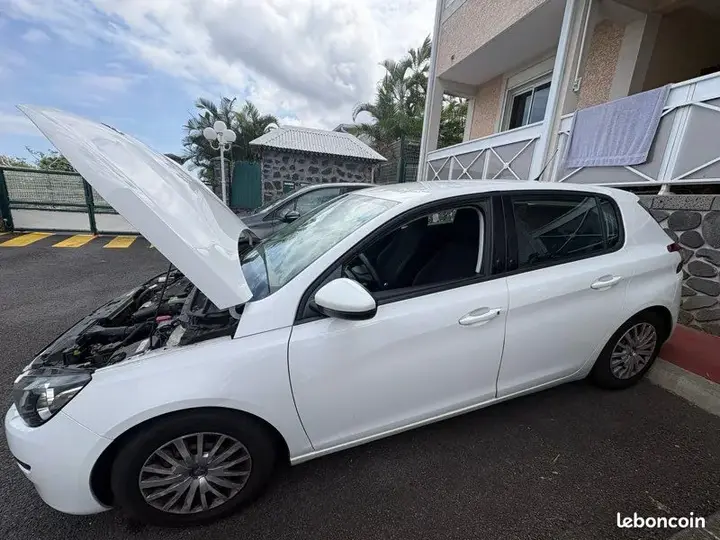 Peugeot 308 2015 photo 2
