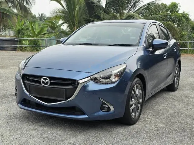 Mazda 2