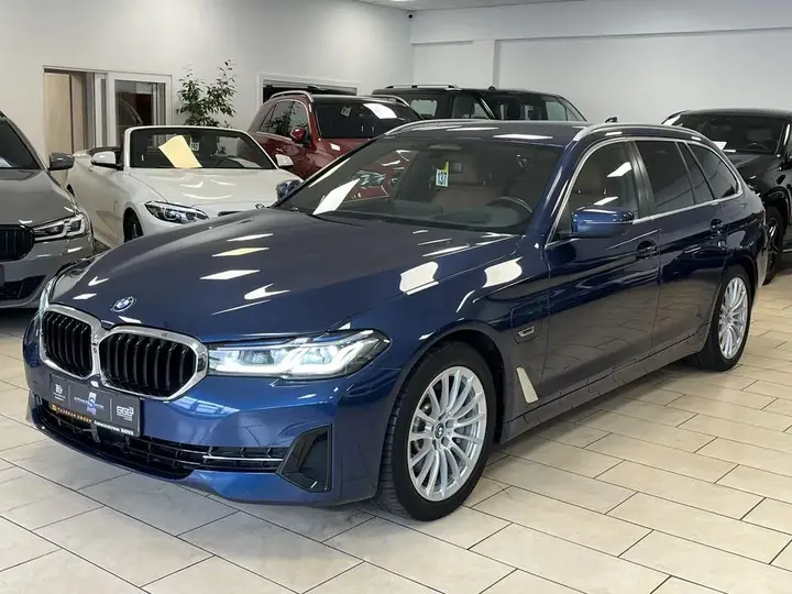 BMW 530E