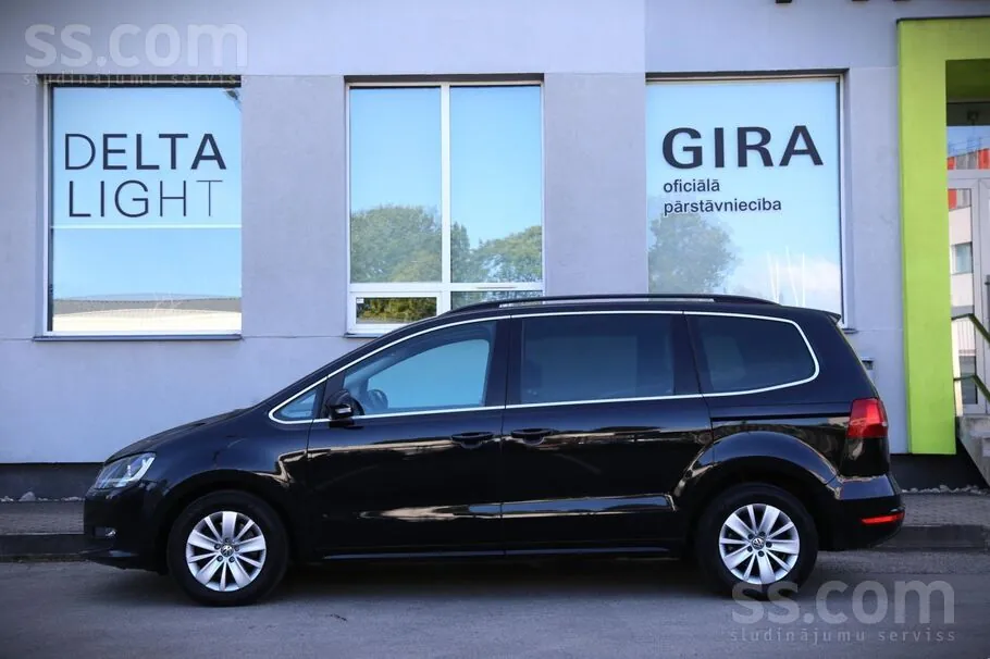 Volkswagen Sharan 2013 photo 2