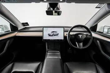 Tesla Model Y 2022 photo 4
