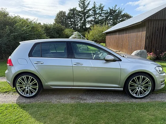 Volkswagen Golf 2014 photo 2