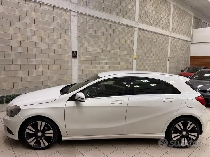 Mercedes-Benz A 200 Cdi 2013 photo 2