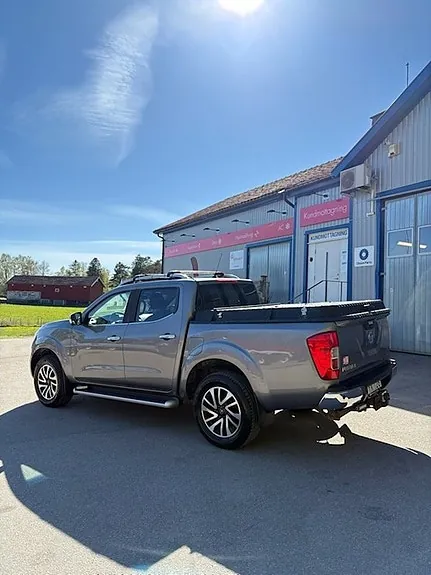 Nissan Navara 2018 photo 2