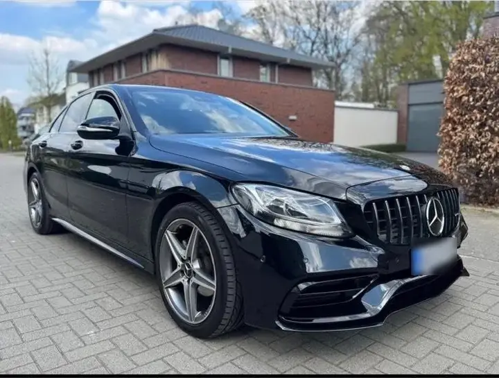 Mercedes-Benz C180