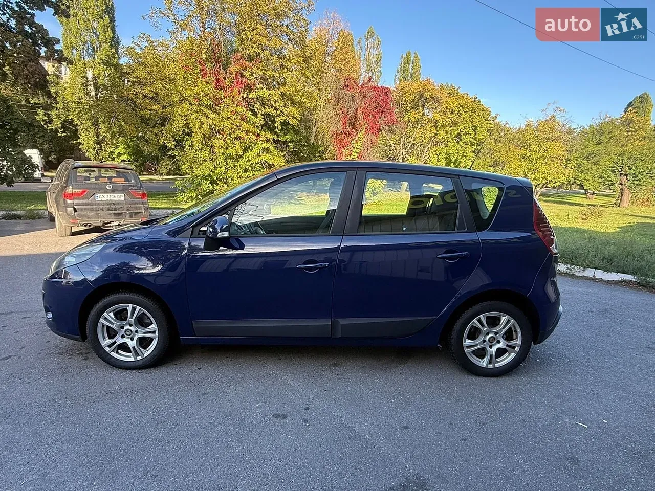 Renault Scenic 2011 photo 2