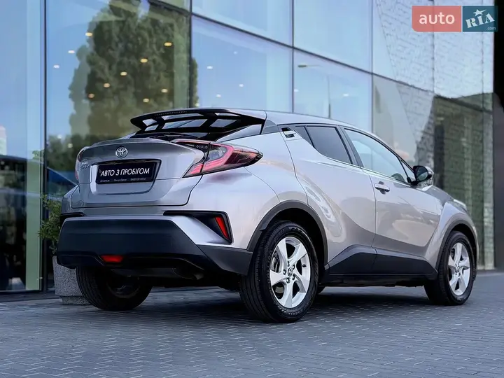 Toyota C-Hr 2018 photo 5