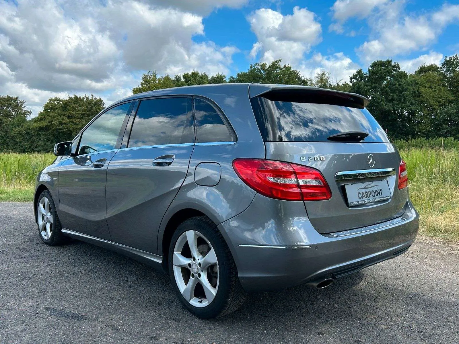 Mercedes-Benz B 200 2011 photo 3