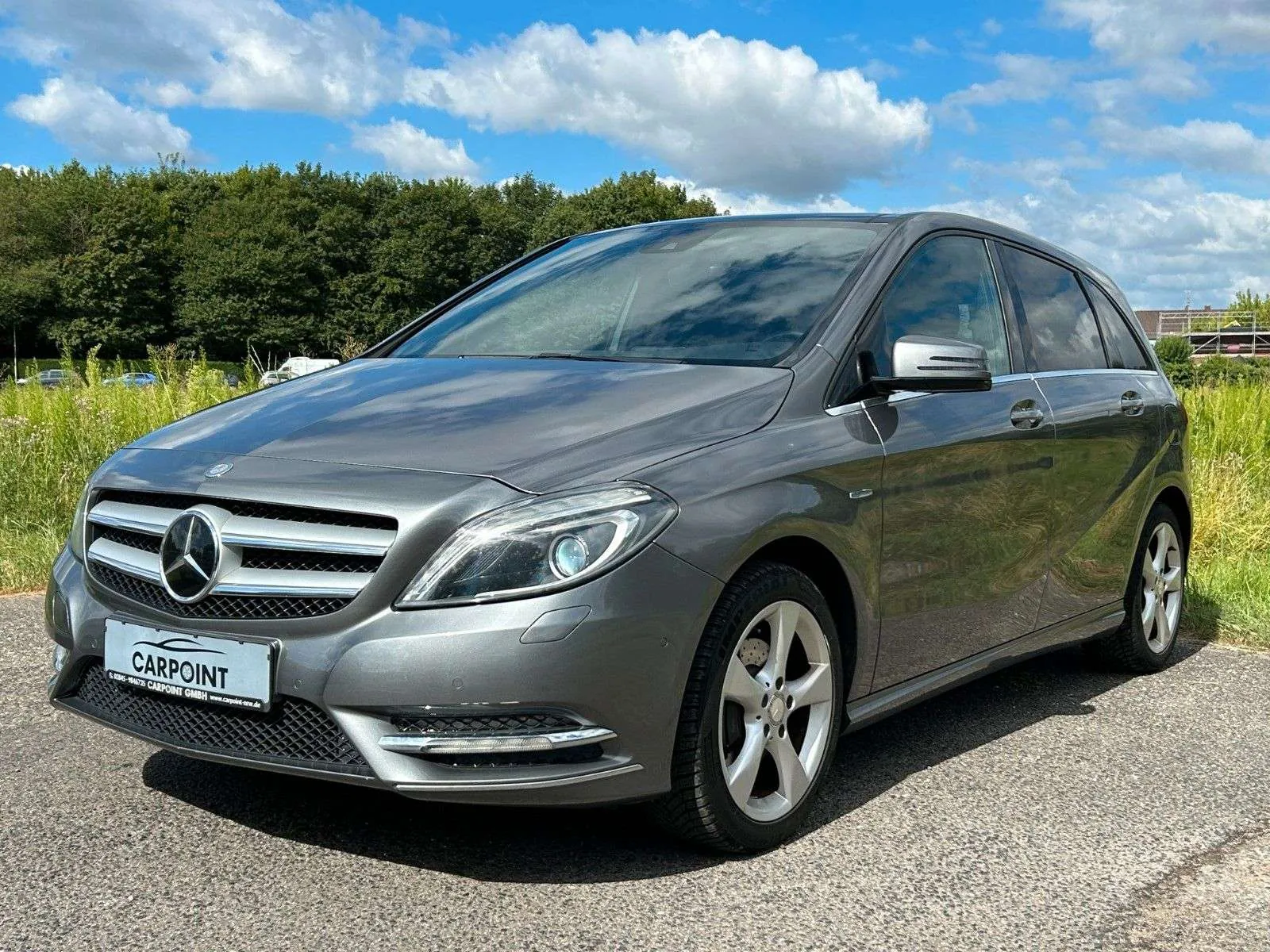 Mercedes-Benz B 200