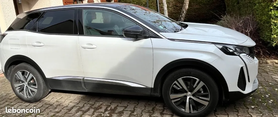 Peugeot 3008 2023 photo 2