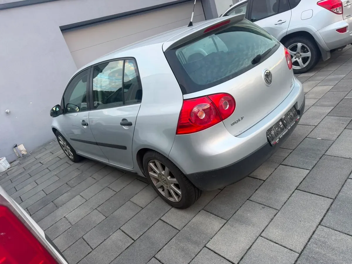 Volkswagen Golf 2008 photo 3