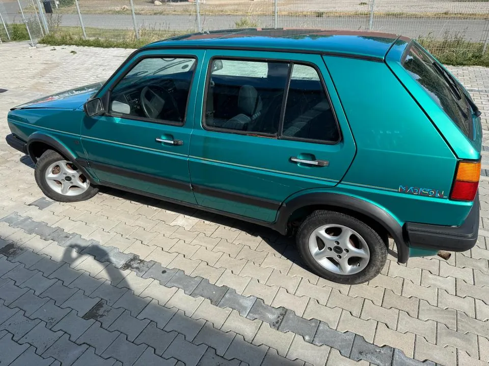 Volkswagen Golf